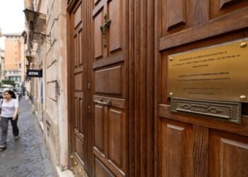 Members of rebel Catholic group in schism, excommunicated, Vatican says