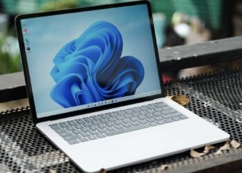 Microsoft Just Patched a Record 570 Flaws in Windows