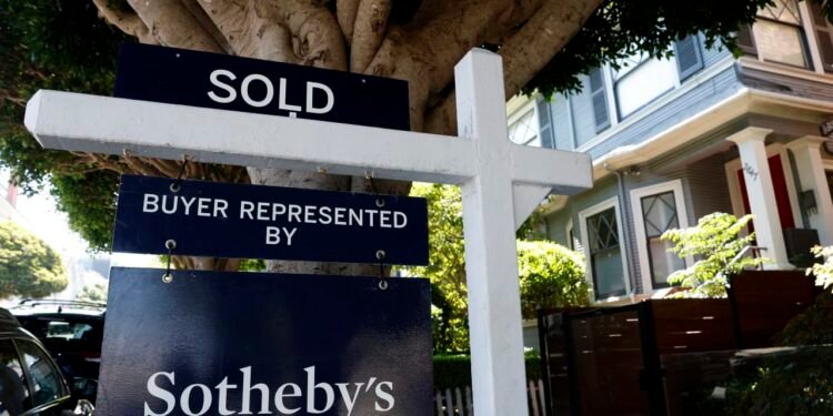Mortgage rates jump as tensions with Iran spook bond investors