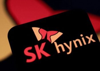 SK Hynix considering 0.5% fee payout in ADR offering, Bloomberg News reports