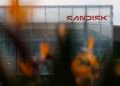 Sandisk’s and Micron’s stocks sink as the rotation trade builds, but supply shortages should limit losses