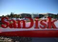 Sandisk’s stock is plunging, but some analysts are getting even more bullish