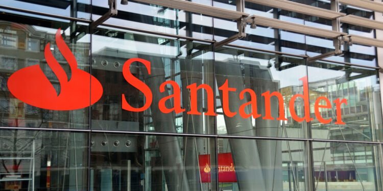 Santander Alternative Investments raises €150m for European fund
