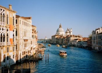 The 10 Easiest Countries to Get Citizenship For Americans