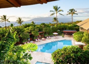 The Best Hotels on Maui for Hawaiian Hospitality and Beachfront Access