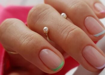 The Italian Manicure Makes Short Nails Look Much Longer
