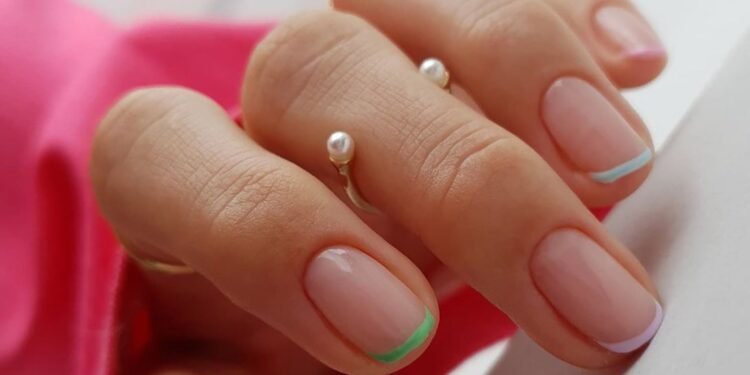 The Italian Manicure Makes Short Nails Look Much Longer