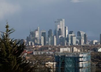 UK economy grew by 0.1% in May