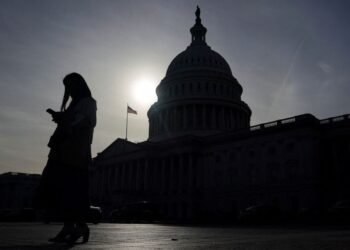 US Senate undecided on bill to make daylight saving time permanent