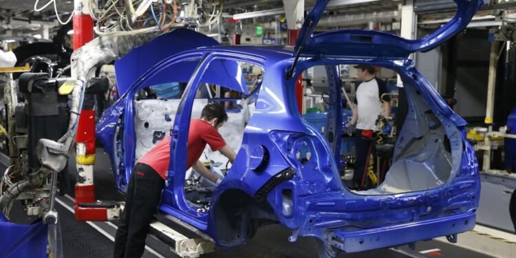 U.S. manufacturers keep on trucking despite a road littered with obstacles