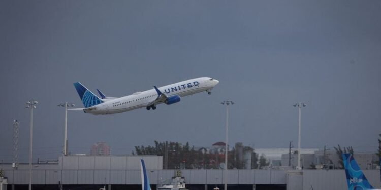 United warns of nearly $6 billion fuel hit as oil-price surge weighs on outlook