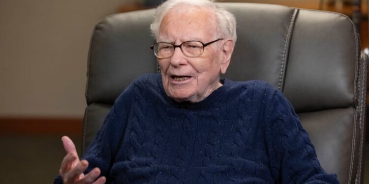 Warren Buffett calls Bill Gates' actions with Epstein 'distasteful,' but people make mistakes
