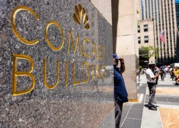 Will the Comcast-NBCU spinoff pay off for investors? Here’s what history has to say.